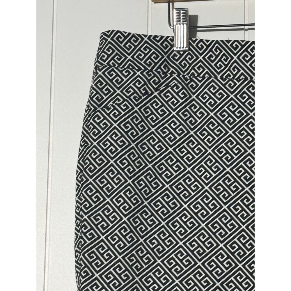 White House Black Market Cropped Geometric Pants Black White Women’s 14R - Picture 8 of 11